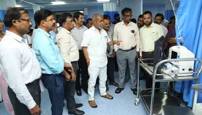 ట్రాన్స్ప్లాంట్ హబ్గా సనత్నగర్ టిమ్స్ : మంత్రి దామోదర్ రాజనర్సింహ ట్రాన్స్ప్లాంట్ హబ్గా సనత్నగర్ టిమ్స్ : మంత్రి దామోదర్ రాజనర్సింహ