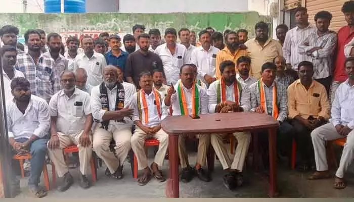 దళిత ఎమ్మెల్యే మందుల సామేల్ జోలికొస్తే సహించేది లేదు దళిత ఎమ్మెల్యే మందుల సామేల్ జోలికొస్తే సహించేది లేదు