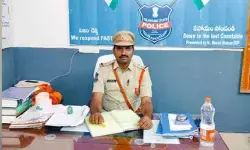 అవినీతి ఆరోపణలు ఎదుర్కొన్న ఎస్సై కృష్ణారెడ్డి సస్పెండ్ అవినీతి ఆరోపణలు ఎదుర్కొన్న ఎస్సై కృష్ణారెడ్డి సస్పెండ్