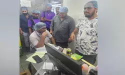పిస్తా హౌస్‌లో ఆకస్మిక తనిఖీలు.. ఆహార నమూనాల సేకరణ