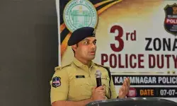 కరీంనగర్ పోలీస్ కమిషనరేట్లో జోనల్ స్థాయి పోలీస్ డ్యూటీ మీట్-2026 ప్రారంభం: సీపీ గౌష్ ఆలం కరీంనగర్ పోలీస్ కమిషనరేట్లో జోనల్ స్థాయి పోలీస్ డ్యూటీ మీట్-2026 ప్రారంభం: సీపీ గౌష్ ఆలం