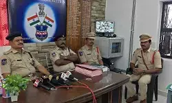 ధర్మారం పోలీస్ స్టేషన్‌ను ఆకస్మికంగా తనిఖీ చేసిన డీసీపీ రాంరెడ్డి