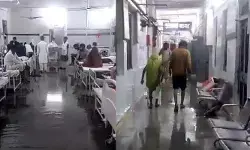 జనరల్ వార్డులలో నీరు..స్విమ్మింగ్ ఫూల్లా ఆస్పత్రి జనరల్ వార్డులలో నీరు..స్విమ్మింగ్ ఫూల్లా ఆస్పత్రి