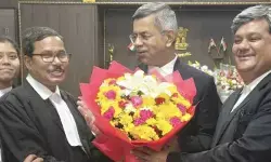 హైకోర్టు సీజేకు జన్మదిన శుభాకాంక్షలు తెలిపిన న్యాయవాదులు