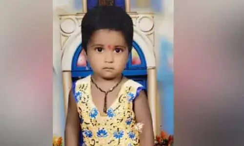 సంతకు వెళ్లి అదృశ్యమైన చిన్నారి.. పోలీసుల ముమ్మర గాలింపు !