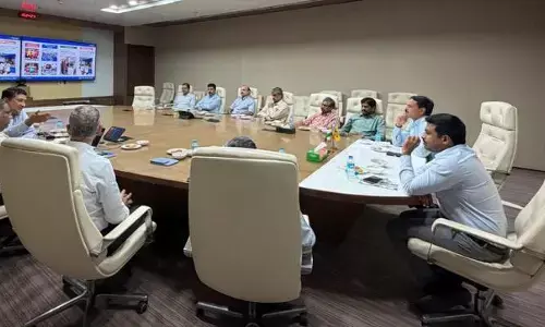 ఉప్పల్ మెట్రో డిపోను సందర్శించిన హెచ్ఎంఆర్ఎల్ ఏఎండీ అజిత్ రెడ్డి