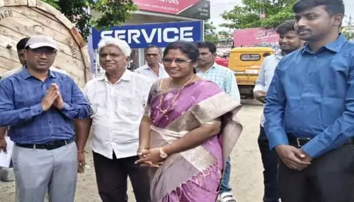 నాణ్యత ప్రమాణాలతో పనుల పురోగతిని పెంచాలి నాణ్యత ప్రమాణాలతో పనుల పురోగతిని పెంచాలి