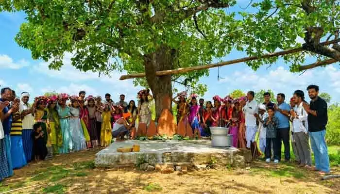 తండాల్లో గిరిజనుల సంప్రదాయ వైభవం తండాల్లో గిరిజనుల సంప్రదాయ వైభవం