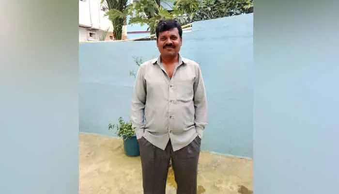 బుల్లెట్ ఢీకొని వ్యక్తి మృతి బుల్లెట్ ఢీకొని వ్యక్తి మృతి