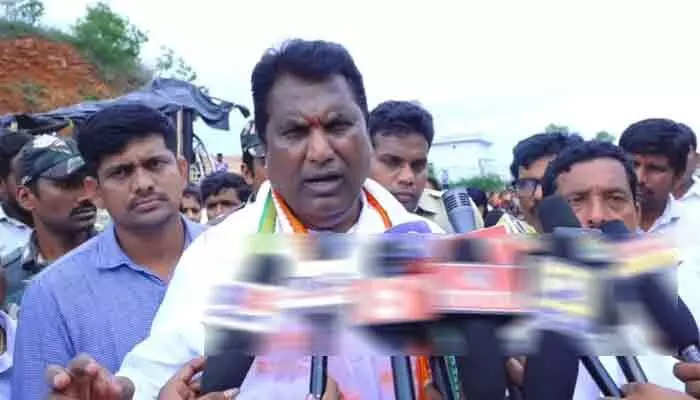 ‘బీజేపీ బీఆర్ఎస్ ఒక్కటే’.. మంత్రి అడ్లూరి లక్ష్మణ్ కుమార్ సంచలన వ్యాఖ్యలు ‘బీజేపీ బీఆర్ఎస్ ఒక్కటే’.. మంత్రి అడ్లూరి లక్ష్మణ్ కుమార్ సంచలన వ్యాఖ్యలు