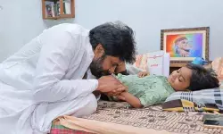 Tragedy: గుండెలుపగిలే విషాదం.. పవన్ కళ్యాణ్ అభిమాని కన్నుమూత Tragedy: గుండెలుపగిలే విషాదం.. పవన్ కళ్యాణ్ అభిమాని కన్నుమూత