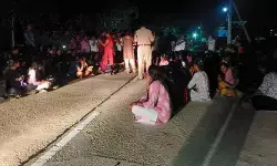 మహాత్మా గాంధీ యూనివర్సిటీలో అర్ధరాత్రి ఆందోళన మహాత్మా గాంధీ యూనివర్సిటీలో అర్ధరాత్రి ఆందోళన