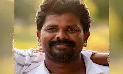 నాగన్పల్లిలో విషాదం.. విద్యుత్ షాక్తో వ్యక్తి మృతి నాగన్పల్లిలో విషాదం.. విద్యుత్ షాక్తో వ్యక్తి మృతి