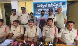 అప్పడాల ప్యాకెట్ ఆధారంగా హత్య కేసు ఛేదన