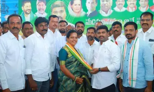 చొప్పదండిని రోల్ మోడల్‌గా తీర్చిదిద్దుతాం