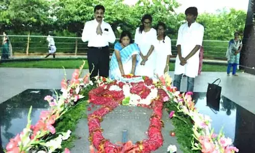 శత్రువుని సైతం ప్రేమించే తత్వం వైఎస్సార్ సొంతం : సి.భాస్కర్ రెడ్డి