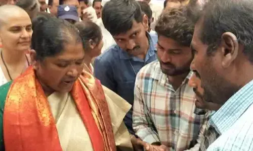 హోదా మార్చొద్దు... న్యాయం చేయండి..!