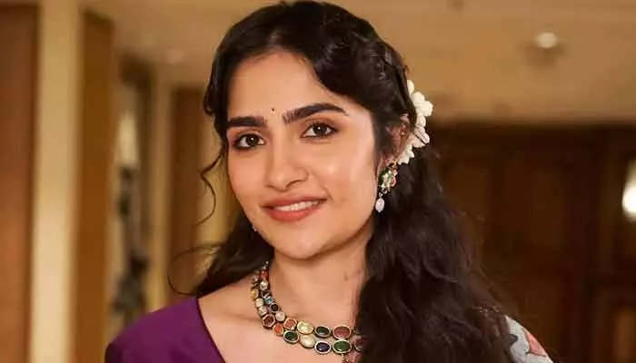 ఆ ఇద్దరు స్టార్స్తో పూర్తిస్థాయి ప్రేమకథ చేయాలని ఉంది: రుక్మిణి వసంత్ ఆ ఇద్దరు స్టార్స్తో పూర్తిస్థాయి ప్రేమకథ చేయాలని ఉంది: రుక్మిణి వసంత్