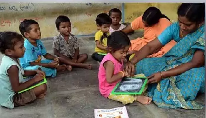 కామారెడ్డి జిల్లాలో 190 అంగన్వాడీ పోస్టుల భర్తీ కామారెడ్డి జిల్లాలో 190 అంగన్వాడీ పోస్టుల భర్తీ
