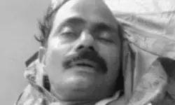 ట్రాలీ వెనుక టైర్ పగలడంతో వ్యక్తి మృతి