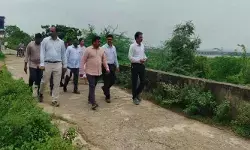 కరకట్ట సందర్శించిన ప్రత్యేక కమిటీ కరకట్ట సందర్శించిన ప్రత్యేక కమిటీ