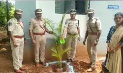 సాంకేతిక సేవలను ప్రజలకు చేరవేయాలి : సీపీ అంబర్ కిషోర్ ఝా సాంకేతిక సేవలను ప్రజలకు చేరవేయాలి : సీపీ అంబర్ కిషోర్ ఝా