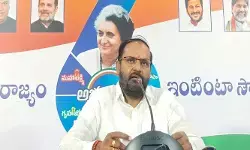 కేసీఆర్, హరీష్రావులపై ప్రభుత్వ విప్ విజయరమణా రావు సంచలన ఆరోపణలు కేసీఆర్, హరీష్రావులపై ప్రభుత్వ విప్ విజయరమణా రావు సంచలన ఆరోపణలు