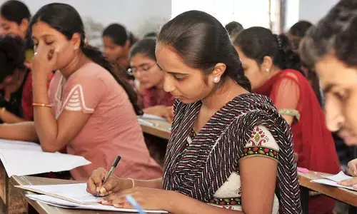 ఉచితంగా కార్పొరేట్ విద్య.. ఐఐటీ-నీట్‌లో గురుకులాల సత్తా