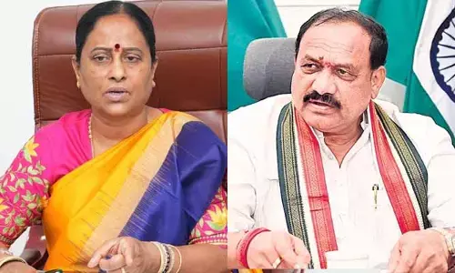 కాంగ్రెస్‌లో కాకరేపుతున్న ‘వరంగల్’ వార్: PCC చీఫ్‌ను కలిసిన మంత్రి కొండా సురేఖ