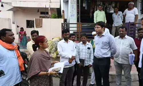 ఎస్ఐఆర్ ఫారముల ఆన్ లైన్ వెంట వెంటనే పూర్తి చేయాలి