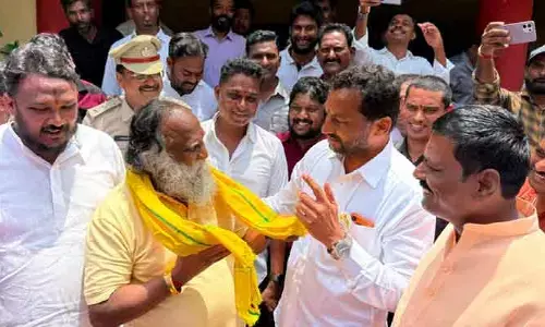 ప్రోటోకాల్ ఉల్లంఘనపై  ఎంపీ రఘునందన్ ఆగ్రహం