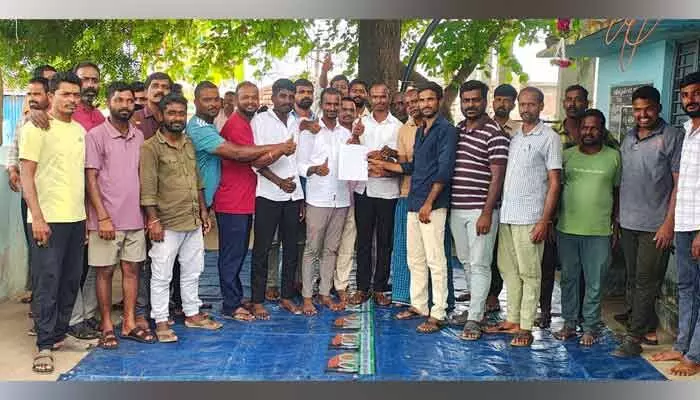 ఆర్గొండలో మద్యపానం నిషేధించాలని గ్రామసభలో ఏకగ్రీవ తీర్మానం ఆర్గొండలో మద్యపానం నిషేధించాలని గ్రామసభలో ఏకగ్రీవ తీర్మానం