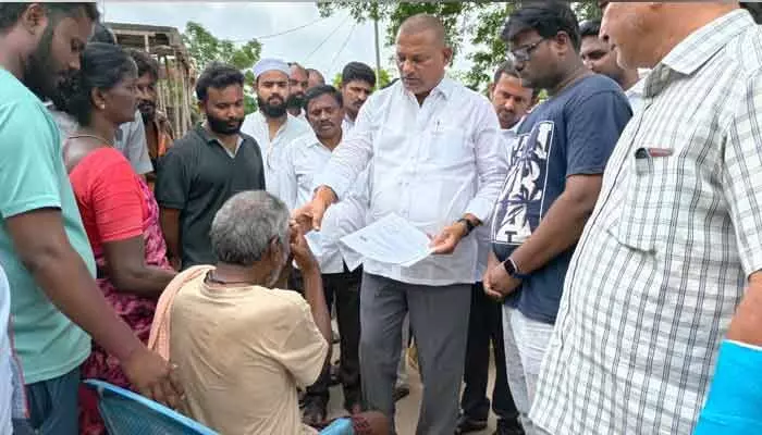 మిర్యాలగూడలో ఎస్ఐఆర్ కార్యక్రమాన్ని పరిశీలించిన ఎమ్మెల్యే బీఎల్ఆర్ మిర్యాలగూడలో ఎస్ఐఆర్ కార్యక్రమాన్ని పరిశీలించిన ఎమ్మెల్యే బీఎల్ఆర్