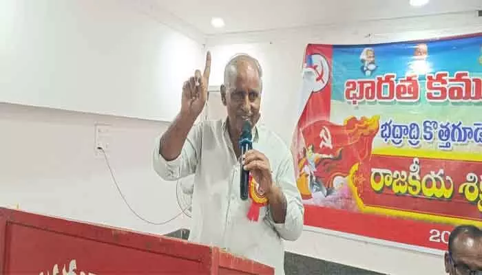 భవిష్యత్ లో ఒకే తాటిపైకి కమ్యూనిస్టు పార్టీలు భవిష్యత్ లో ఒకే తాటిపైకి కమ్యూనిస్టు పార్టీలు