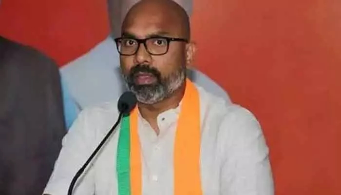 కవిత ఆరోపణల పై సీబీఐ విచారణకు ఆదేశించాలి : ఎంపీ ధర్మపురి అర్వింద్ కవిత ఆరోపణల పై సీబీఐ విచారణకు ఆదేశించాలి : ఎంపీ ధర్మపురి అర్వింద్