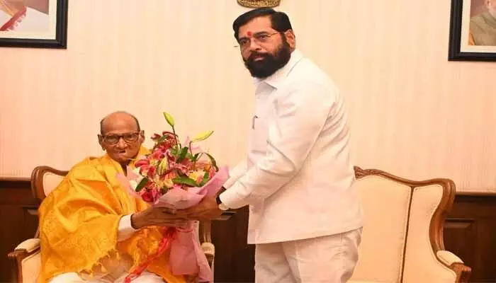 మహారాష్ట్ర రాజకీయాల్లో కీలక మలుపు.. ఏక్నాథ్ షిండేతో శరద్ పవార్ భేటీ.. మహారాష్ట్ర రాజకీయాల్లో కీలక మలుపు.. ఏక్నాథ్ షిండేతో శరద్ పవార్ భేటీ..