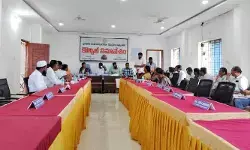 గుమ్మడిదల మున్సిపల్ చైర్మన్కు స్వపక్ష కౌన్సిలర్ల షాక్..! గుమ్మడిదల మున్సిపల్ చైర్మన్కు స్వపక్ష కౌన్సిలర్ల షాక్..!