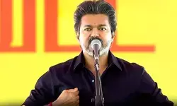 మాట నిలబెట్టుకున్న సీఎం.. తొక్కిసలాట బాధితులకు ప్రభుత్వ ఉద్యోగాలు మాట నిలబెట్టుకున్న సీఎం.. తొక్కిసలాట బాధితులకు ప్రభుత్వ ఉద్యోగాలు