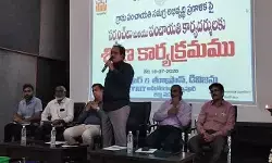పంచాయతీ కార్యదర్శులు బాధ్యతగా పనిచేయాలి
