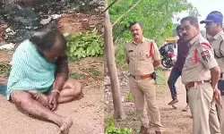 మంటల్లో కాలిపోయిన గుర్తుతెలియని మహిళ మంటల్లో కాలిపోయిన గుర్తుతెలియని మహిళ