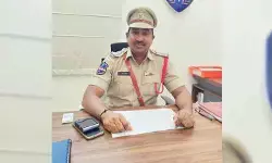 ఆదిభట్ల నూతన సీఐగా బాధ్యతలు చేపట్టిన రమేష్ ఆదిభట్ల నూతన సీఐగా బాధ్యతలు చేపట్టిన రమేష్