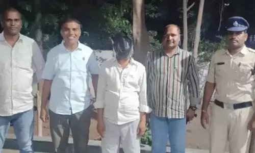 హైదరాబాద్‌లో దారుణం.. ఆస్పత్రికి తీసుకెళ్లమంటే  అత్యాచారం చేసిన ఆటో డ్రైవర్