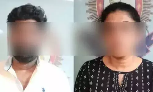 అధికారుల అవతారం ఎత్తి మోసాలు.. దంపతులకు బిగ్ షాక్ ఇచ్చిన ఏపీ హోంశాఖ