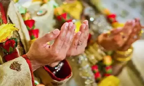 ఈ పెళ్లి ఆర్భాటం కాదు.. ఆదర్శం!