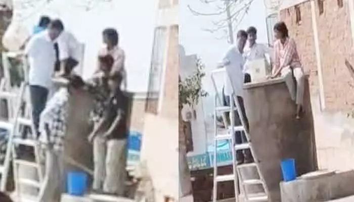 బడి పిల్లలతో ట్యాంకులు కడిగించిన హెడ్మాస్టర్.. ఆగ్రహం వ్యక్తం చేస్తున్న తల్లిదండ్రులు బడి పిల్లలతో ట్యాంకులు కడిగించిన హెడ్మాస్టర్.. ఆగ్రహం వ్యక్తం చేస్తున్న తల్లిదండ్రులు
