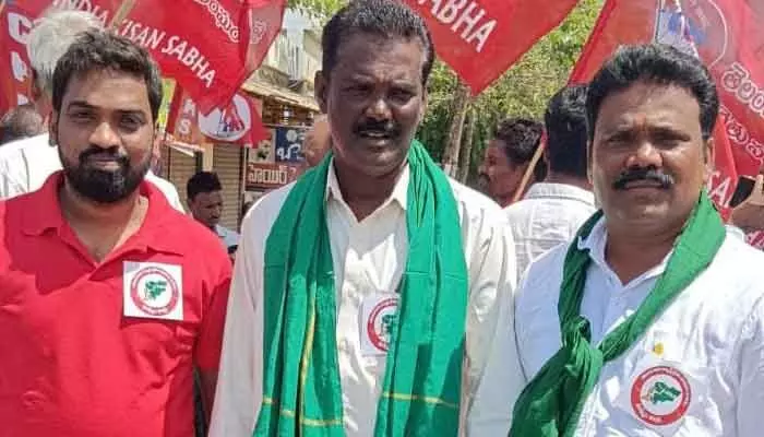 రైతు ఆశీర్వాద సభకు ముందే రుణమాఫీ పూర్తి చేయాలి.. రైతు ఆశీర్వాద సభకు ముందే రుణమాఫీ పూర్తి చేయాలి..