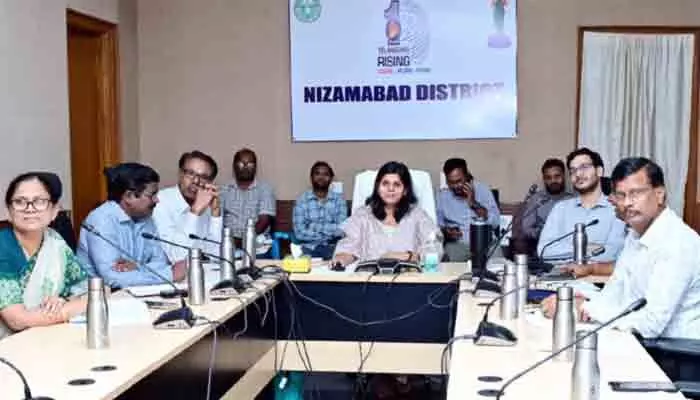 ఎన్యూమరేషన్ ఫారాలను త్వరితగతిన బీఎల్ఓలకు అందించాలి ఎన్యూమరేషన్ ఫారాలను త్వరితగతిన బీఎల్ఓలకు అందించాలి