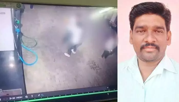 కేవలం 10 రూపాయల వివాదం.. వ్యక్తిని కొట్టి చంపిన పెట్రోల్ బంక్ సిబ్బంది కేవలం 10 రూపాయల వివాదం.. వ్యక్తిని కొట్టి చంపిన పెట్రోల్ బంక్ సిబ్బంది