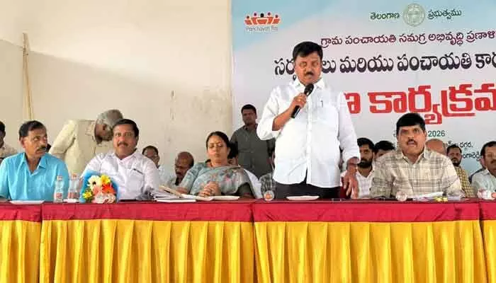 ప్రజాప్రతినిధులు, అధికారులు సమన్వయంతో పని చేయాలి.. ప్రజాప్రతినిధులు, అధికారులు సమన్వయంతో పని చేయాలి..