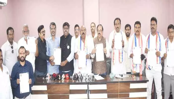 జనగణనలో కులగణన – మళ్లీ మోసపోతున్న బీసీలు జనగణనలో కులగణన – మళ్లీ మోసపోతున్న బీసీలు